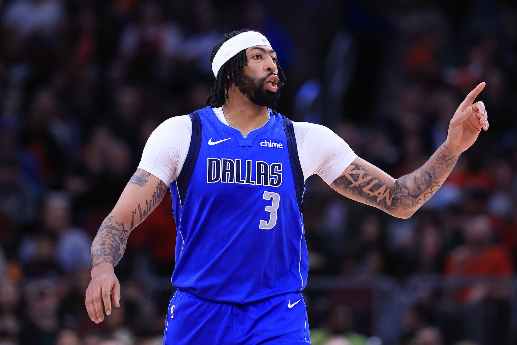 kaiyun-浓眉：被湖人交易前没听到任何风声 我知道消息就比Shams早几分钟